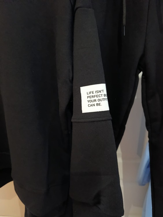 czarny dres damski komplet wygodny