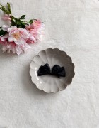 czarna-spinka-na-bok-głowy (2).jpg