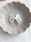 kremowa-satynowa-spinka-do-włosów (1).jpg