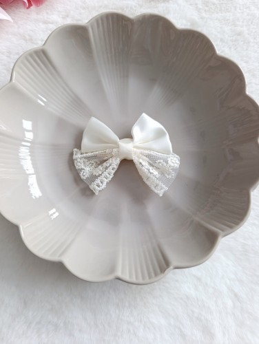 kremowa-satynowa-spinka-do-włosów (1).jpg