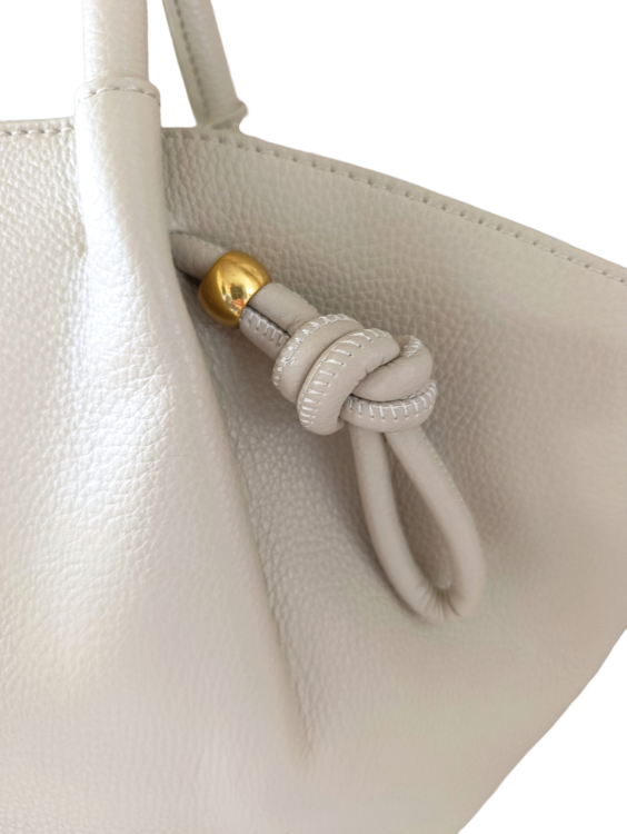 beżowa-torebka-damska-pojemna-elegancka (1).png