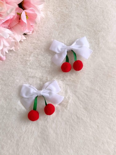 spinki-wiśnie-do-włosów-białe (3).jpg