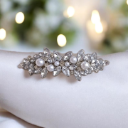 srebrna-spinka-ślubna-kryształy (1).png