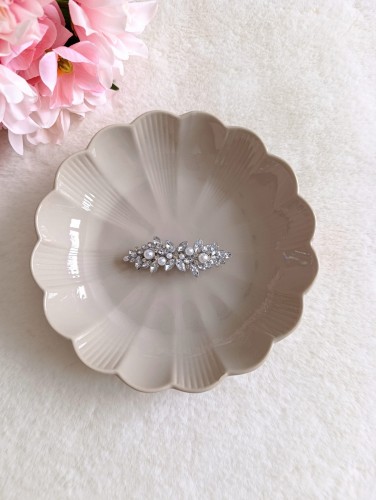 srebrna-spinka-ślubna-kryształy (1).jpg