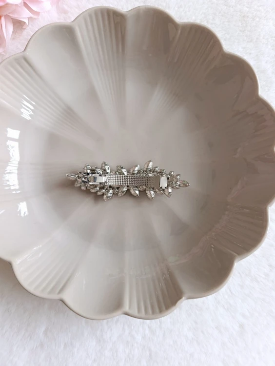 srebrna-spinka-ślubna-kryształy (2).jpg