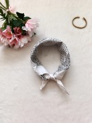 apaszka-damska-w-groszki (3).jpg