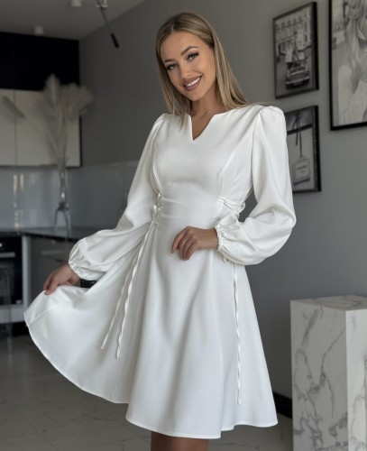 LAURA-SUKIENKA-WIĄZANIE-PO-BOKACH (4).jpeg