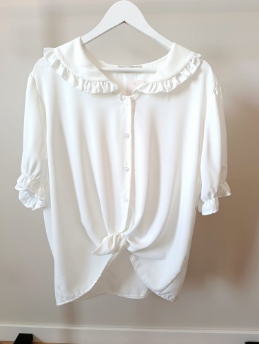 lejąca-biała-bluzka-bebe (1).jpg