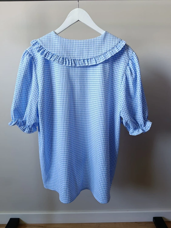 błękitna-koszula-damska-w-kratkę-kołnierzyk-bebe (1).jpg