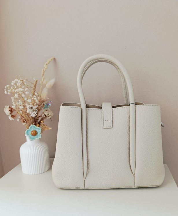 beżowa torebka z nowej kolekcji